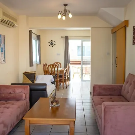 Sirena Bay דירה