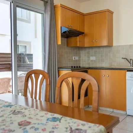 Sirena Bay Apartment *